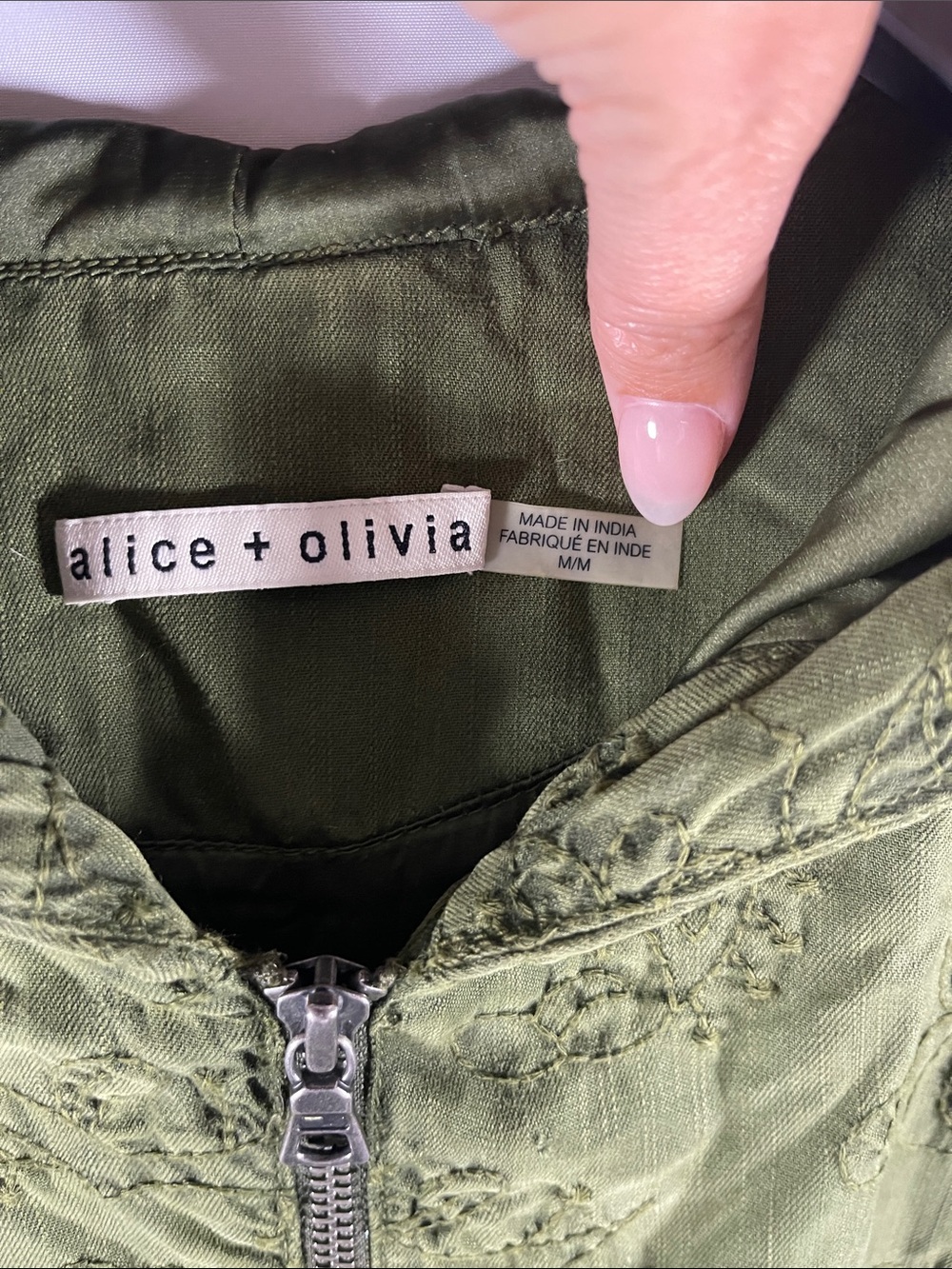 Alice + Olivia Olive Green Embroidered Hooded Cinch Waist Jacket Size M - Picture 4 of 16